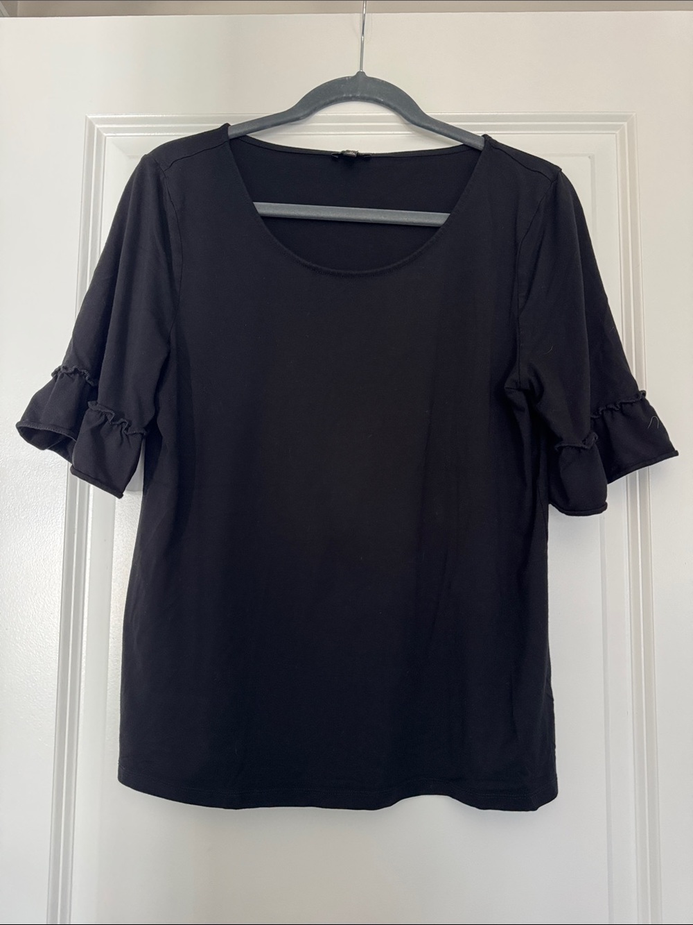 Talbots Black Short Sleeve Ruffle-Sleeve Scoop Neck Tee